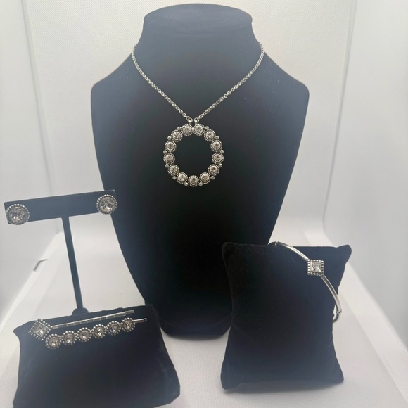 Brighton "Twinkle " Collection - Picture 2 of 9